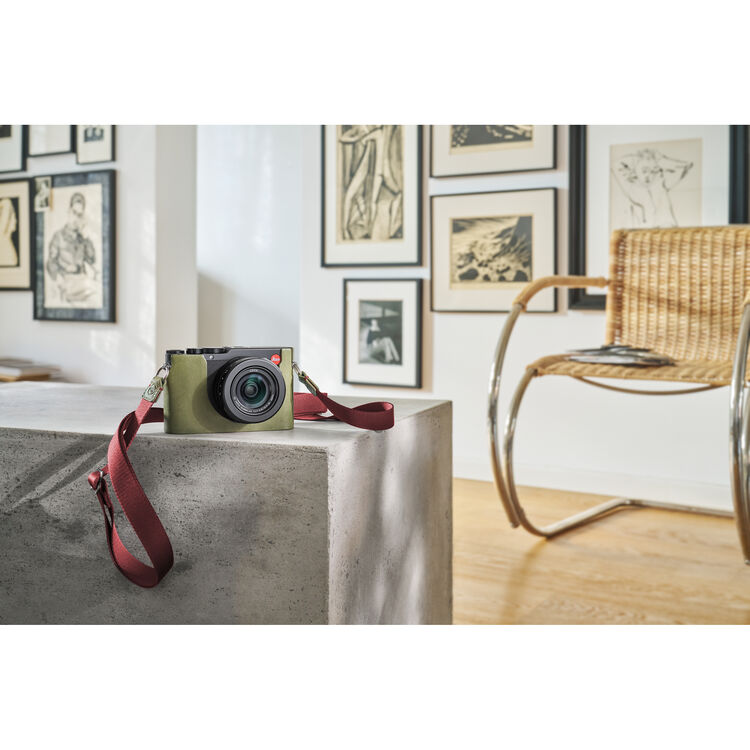 Leica D-Lux 8 Digital Camera - Image 7