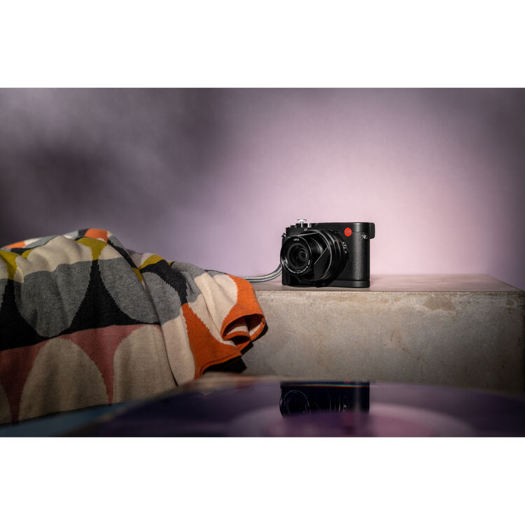 Leica D-Lux 8 Digital Camera - Image 8